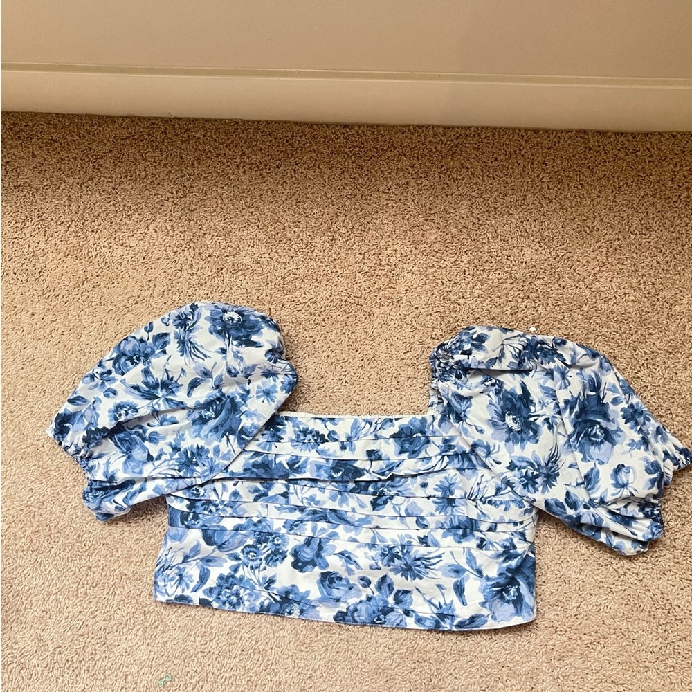 Abercrombie square neck Runched Puff sleeve top